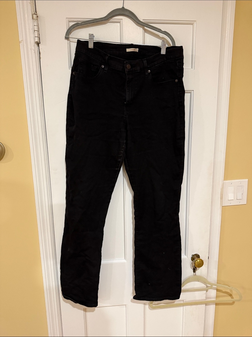 Levi's Black Straight Leg Women's Jeans